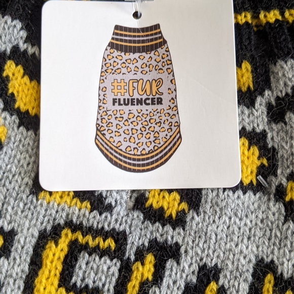 COPY - #Furfluencer dog sweater. - Picture 2 of 5